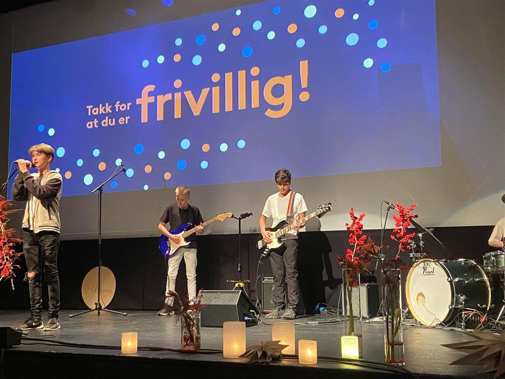 Band frå kulturskulen spelar - Klikk for stort bilde