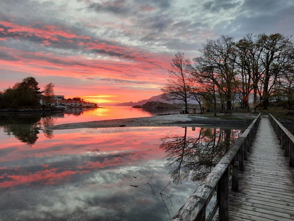 Peparen i solnedgang - Klikk for stort bilde